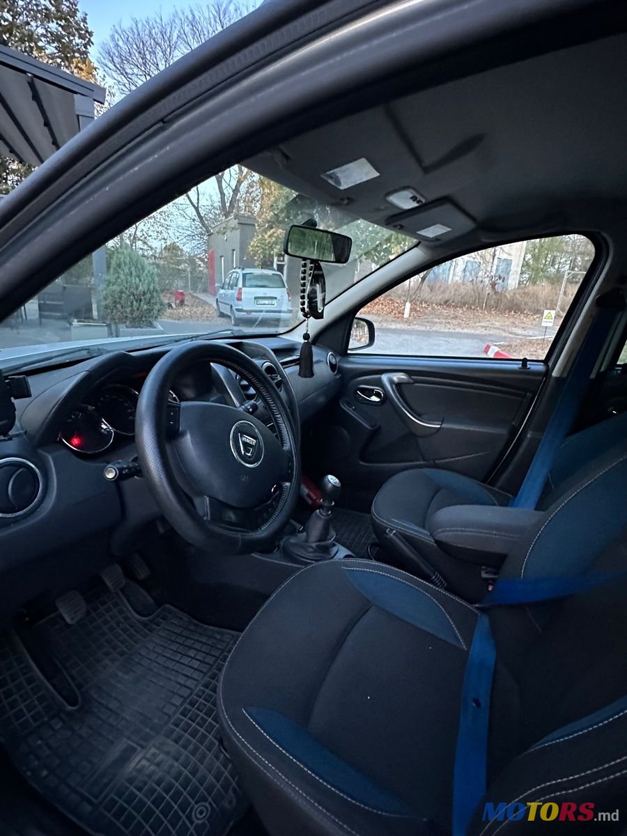 2015' Dacia Duster photo #2