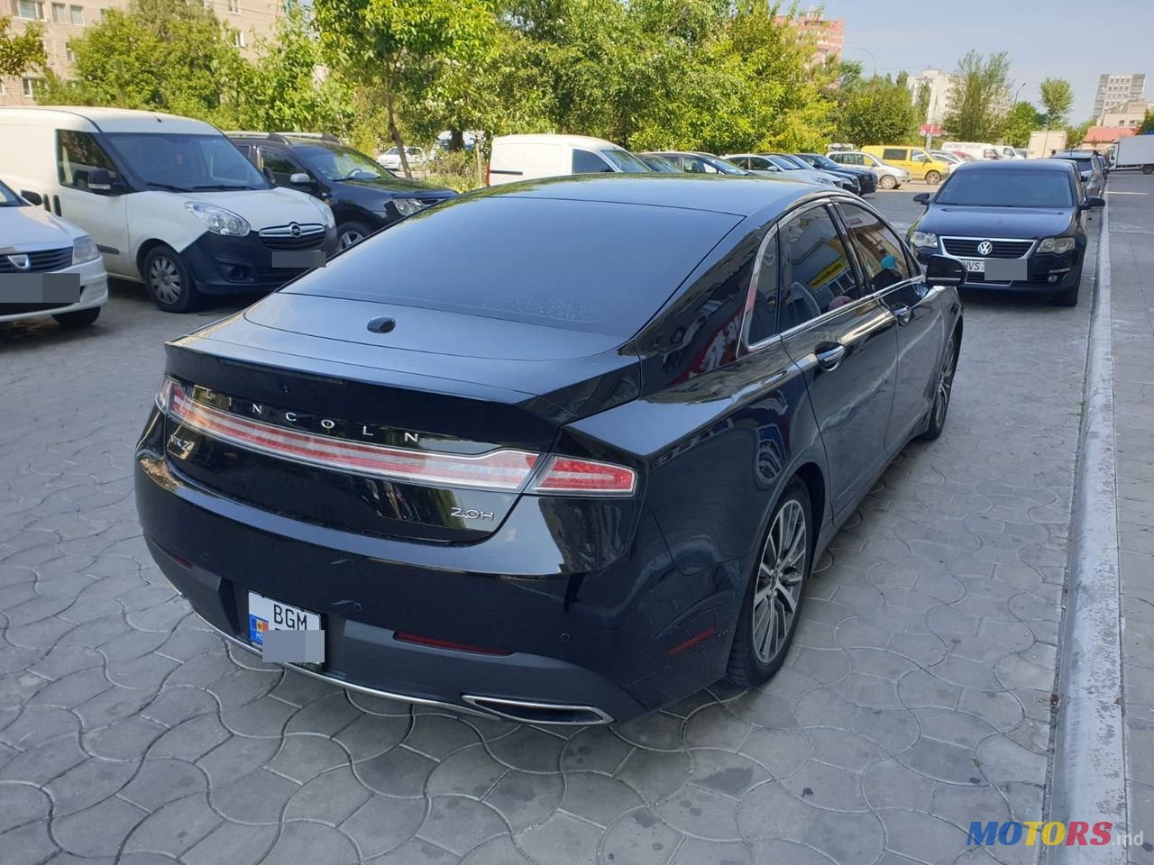 2016' Lincoln MKZ photo #6