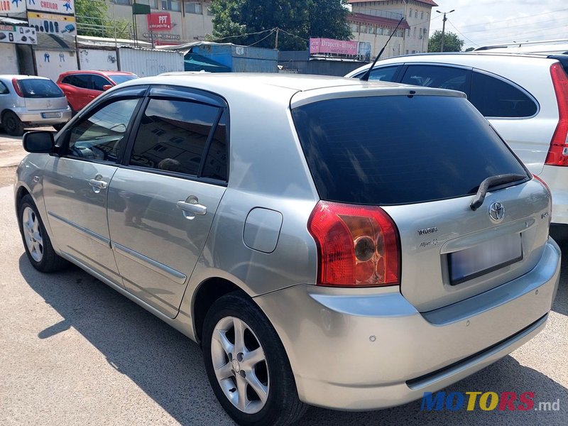 2005' Toyota Corolla photo #1
