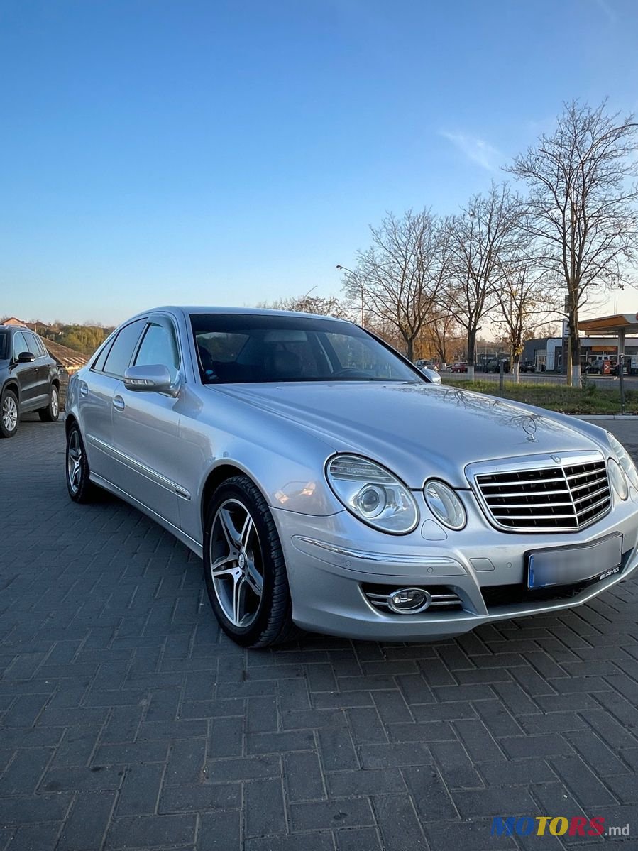 2008' Mercedes-Benz E-Class photo #3