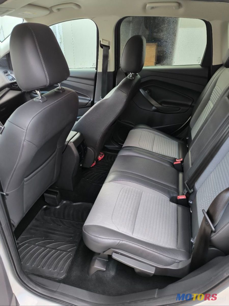 2016' Ford Kuga photo #6