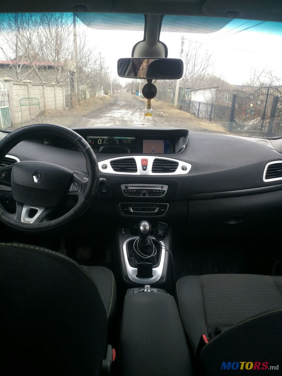 2009' Renault Grand Scenic photo #2