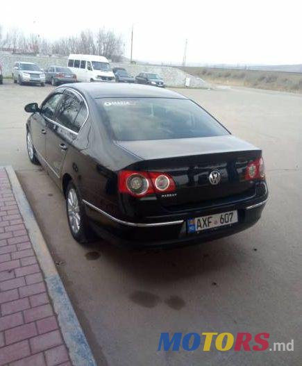 2007' Volkswagen Passat photo #1