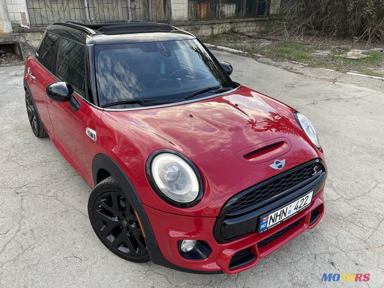 2014' MINI Cooper S photo #1