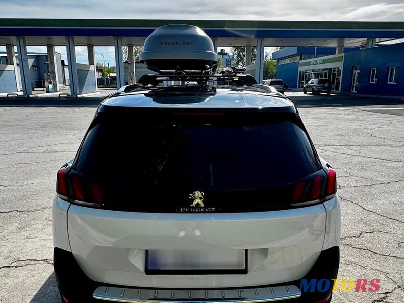 2018' Peugeot 5008 photo #2