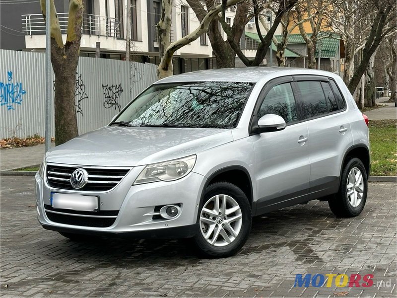 2009' Volkswagen Tiguan photo #1