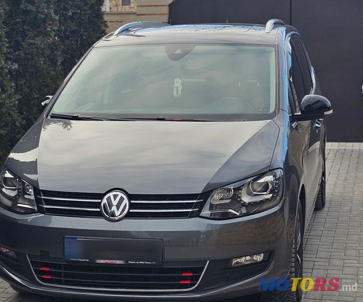 2019' Volkswagen Sharan photo #5