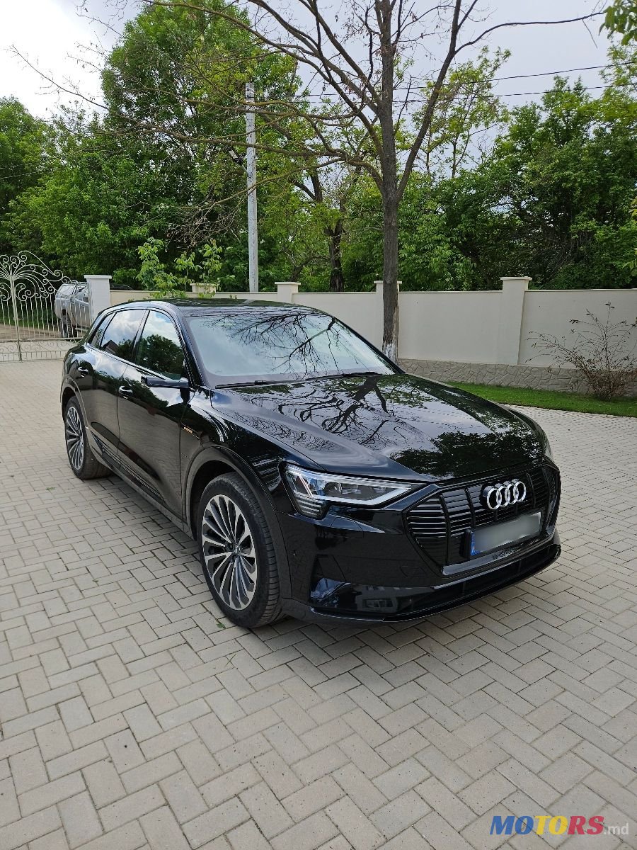 2020' Audi e-tron photo #2