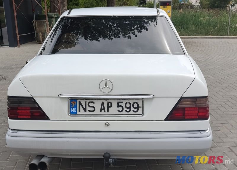 1992' Mercedes-Benz W124 photo #4
