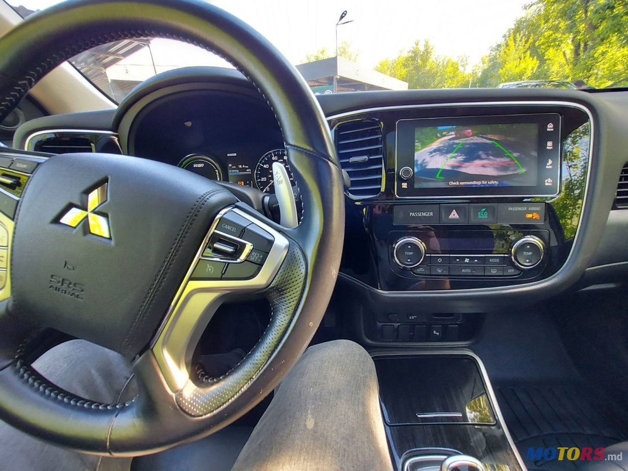 2018' Mitsubishi Outlander photo #4