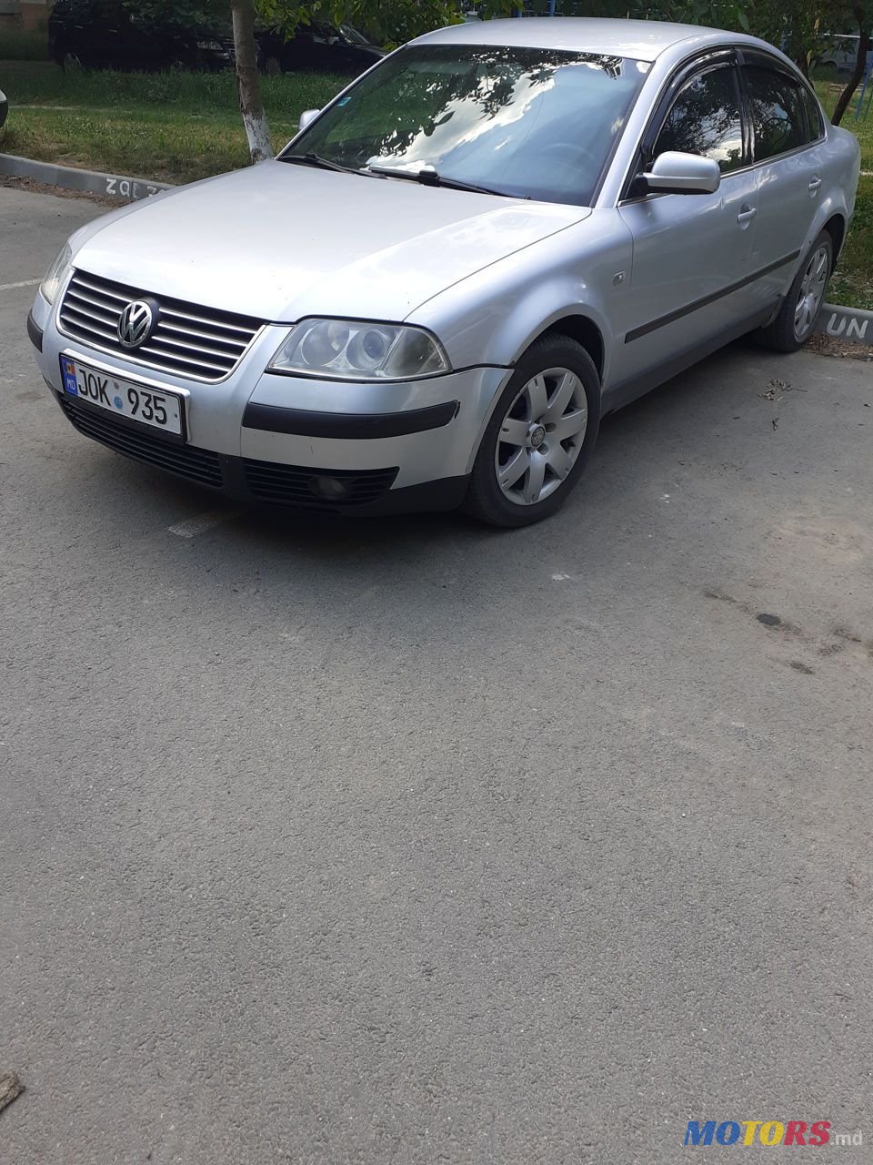 2001' Volkswagen Passat photo #6