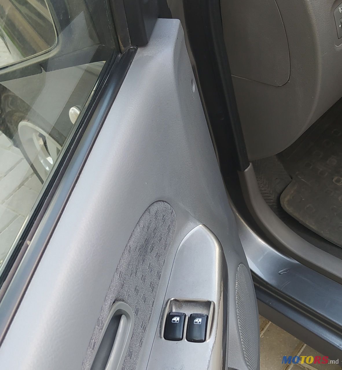 2004' Kia Rio photo #5