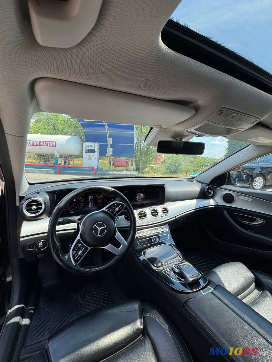 2018' Mercedes-Benz E-Class photo #6