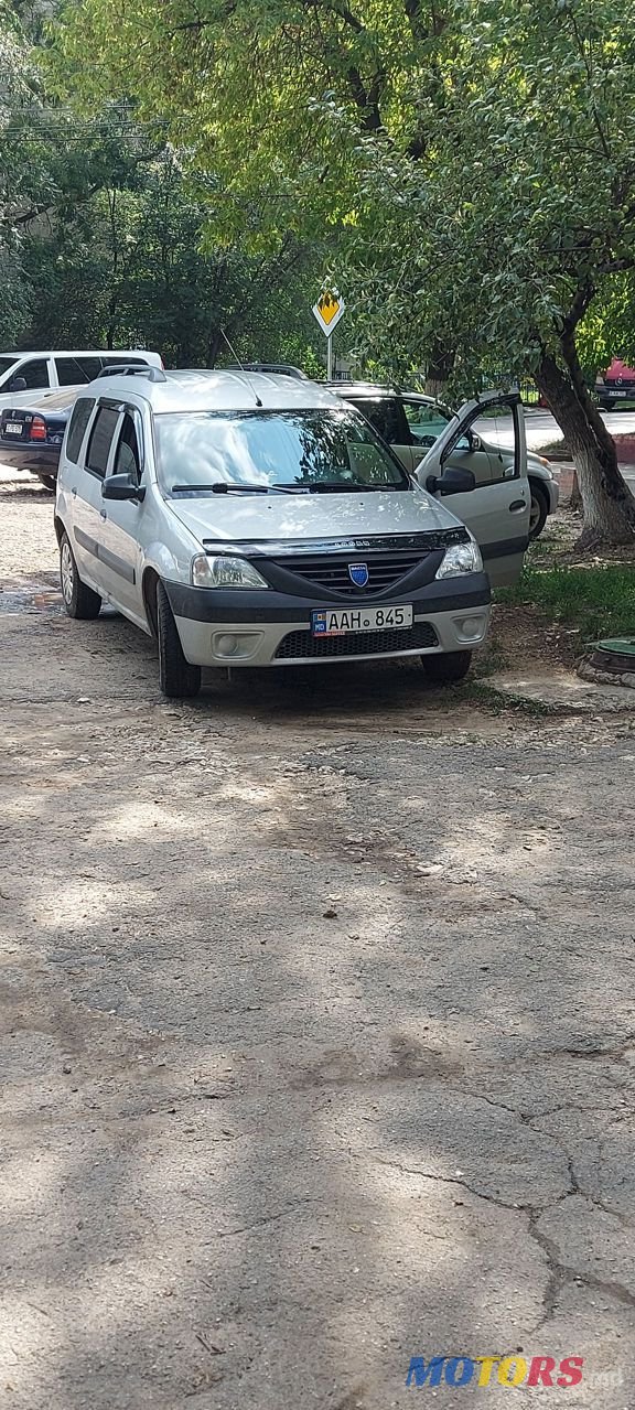 2007' Dacia Logan Mcv photo #2