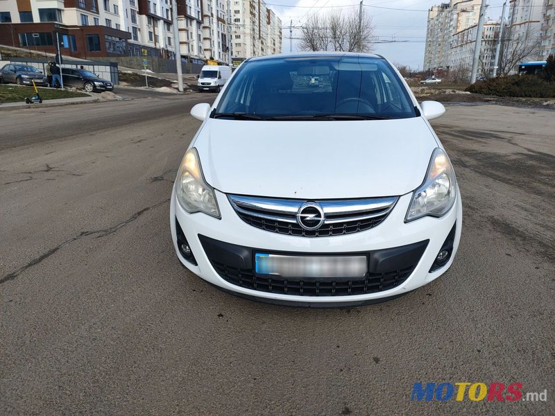 2011' Opel Corsa photo #2