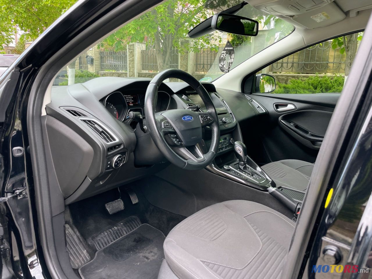 2016' Ford Focus photo #5