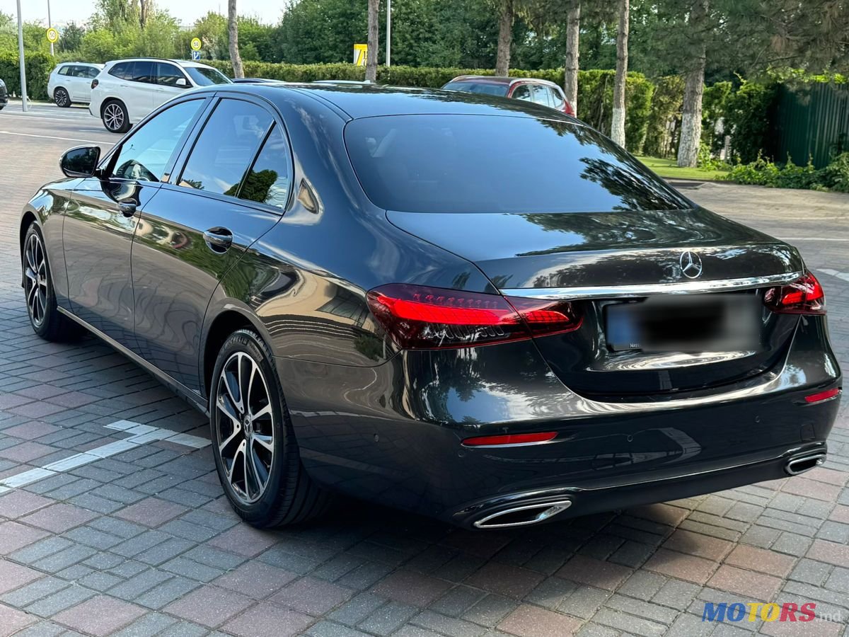 2021' Mercedes-Benz E-Class photo #3