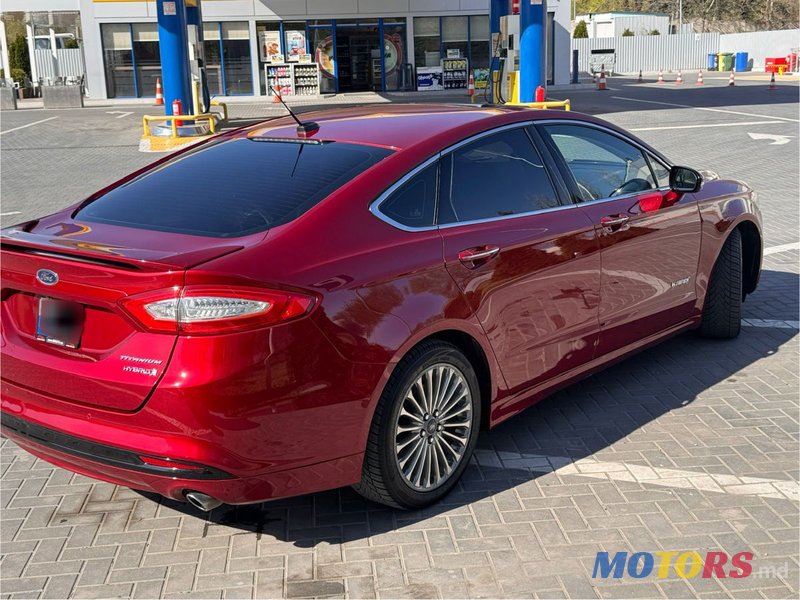 2013' Ford Fusion photo #4
