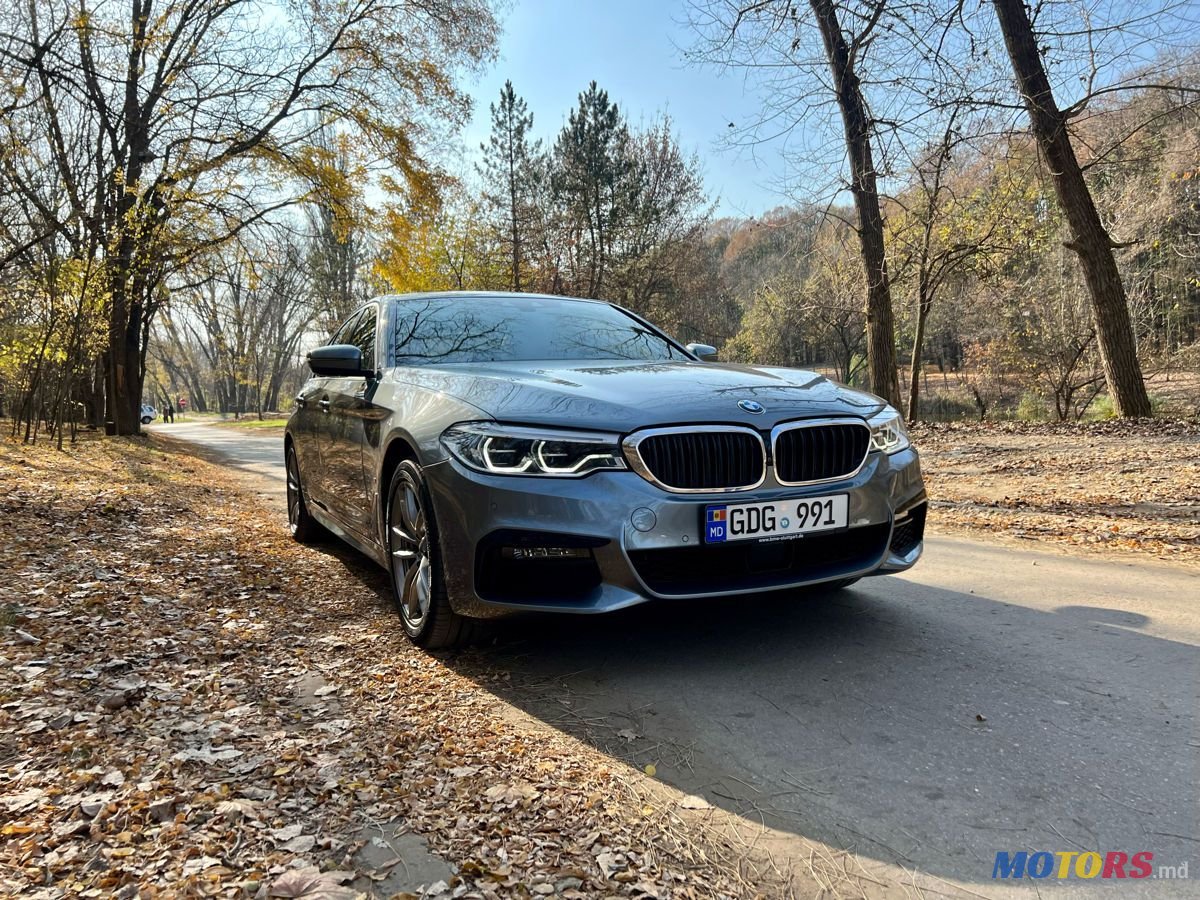 2020' BMW 5 Series photo #2
