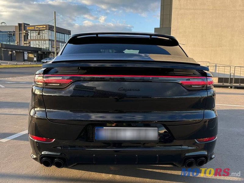 2021' Porsche Cayenne Coupe photo #5