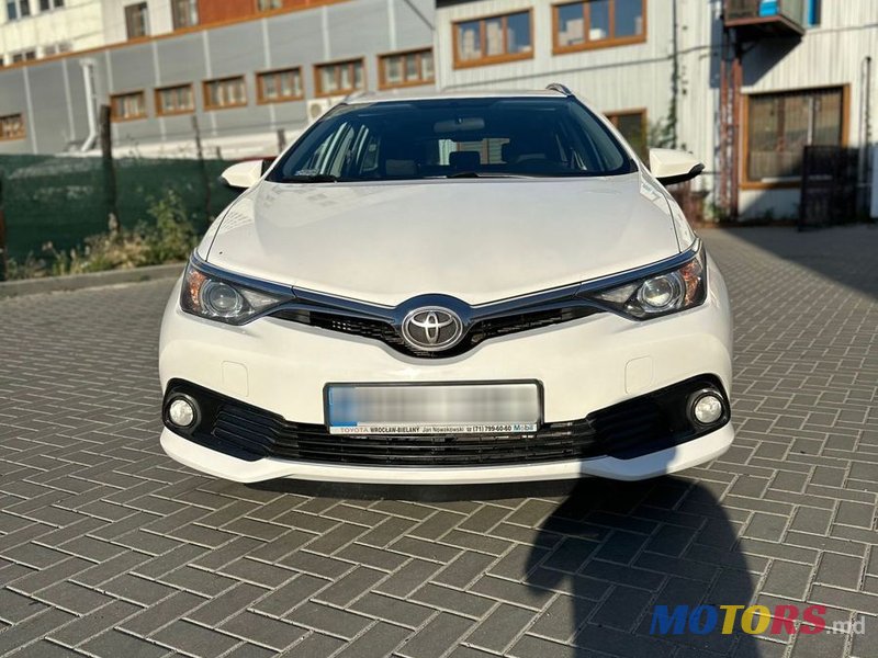 2016' Toyota Auris photo #1