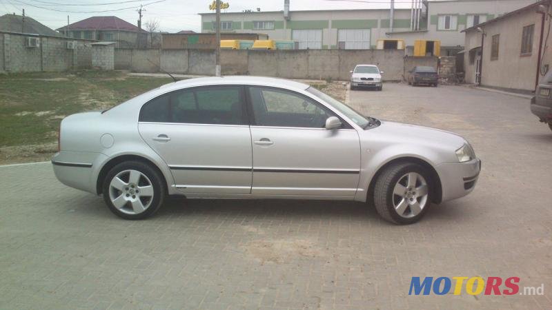 2004' Skoda Superb photo #5