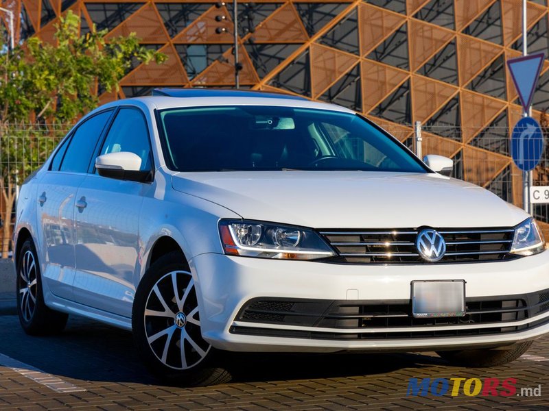 2016' Volkswagen Jetta photo #5