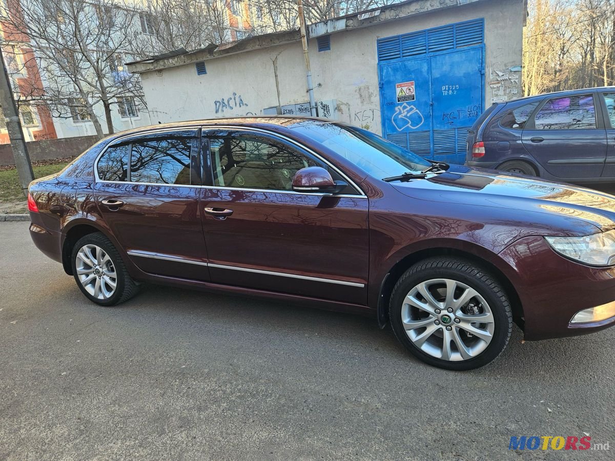 2010' Skoda Superb photo #5