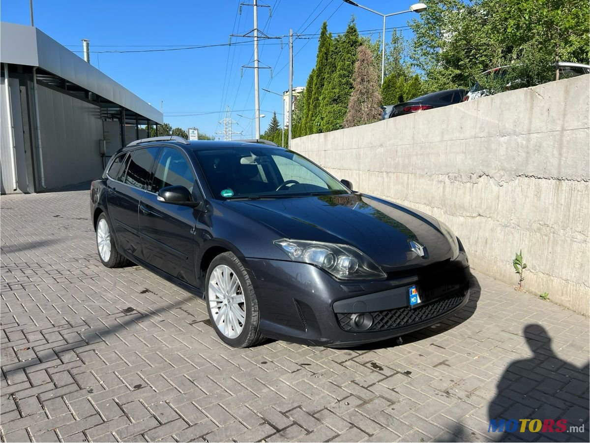 2010' Renault Laguna photo #2