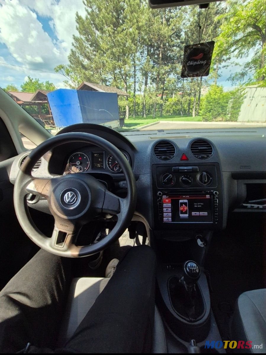 2012' Volkswagen Caddy photo #3