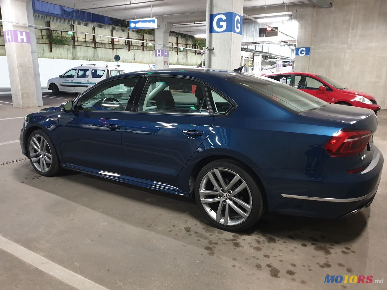 2018' Volkswagen Passat photo #3