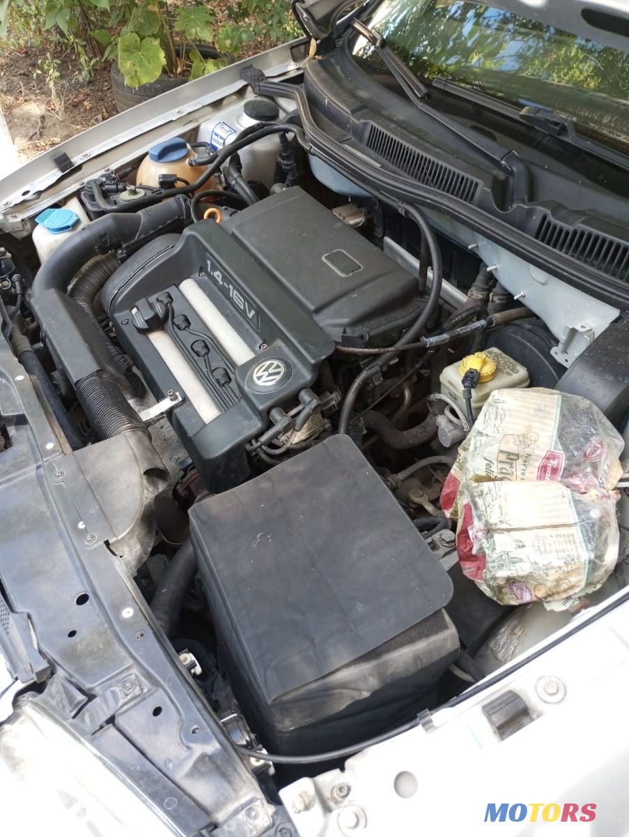 2000' Volkswagen Golf photo #4