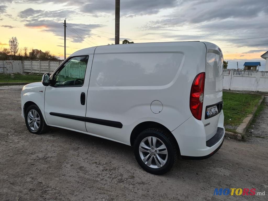 2014' Opel Combo photo #6