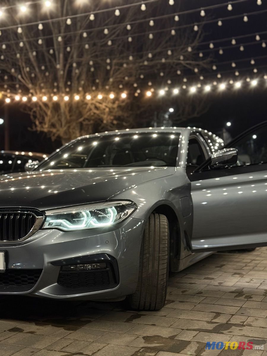 2018' BMW 5 Series photo #4