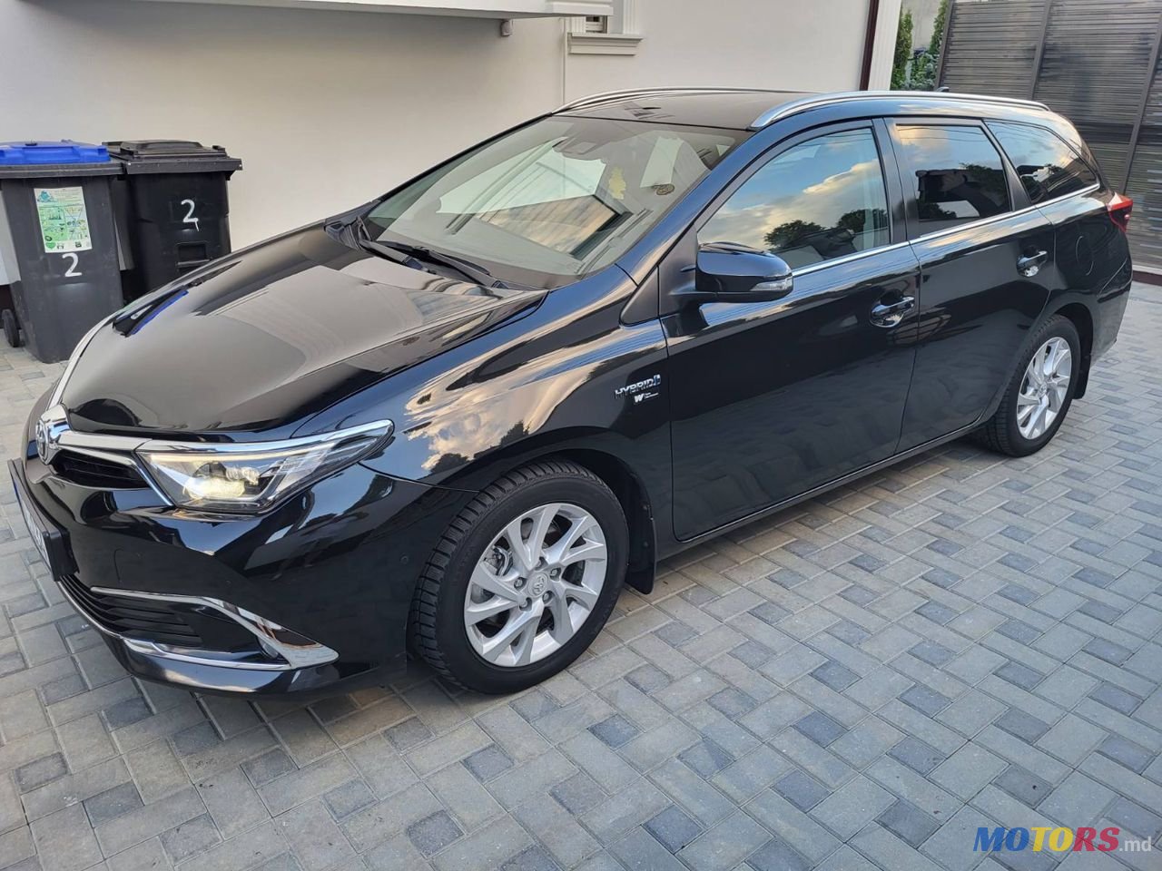 2018' Toyota Auris photo #4