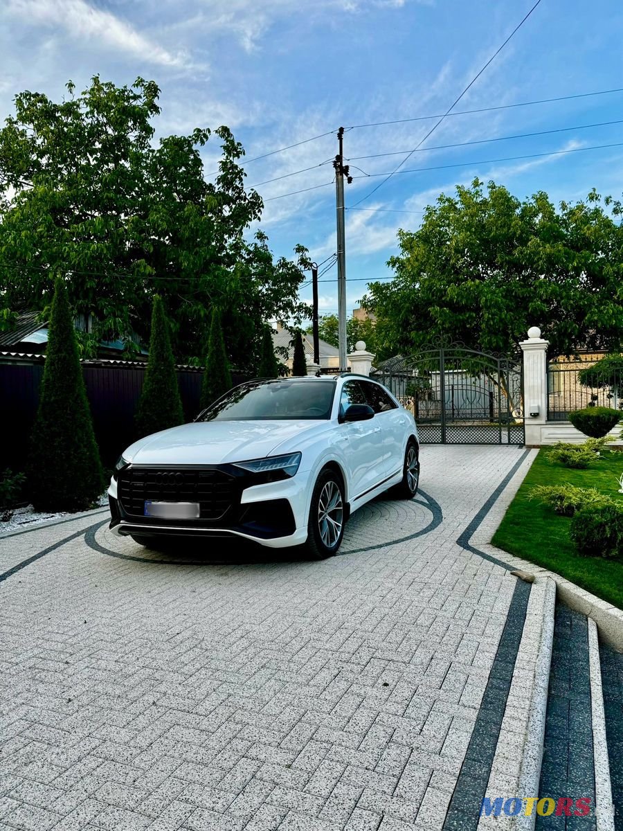 2019' Audi Q8 photo #1