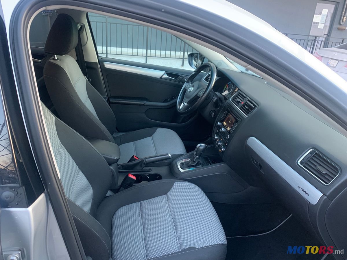 2014' Volkswagen Jetta photo #6