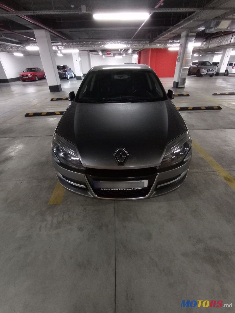2014' Renault Laguna photo #2