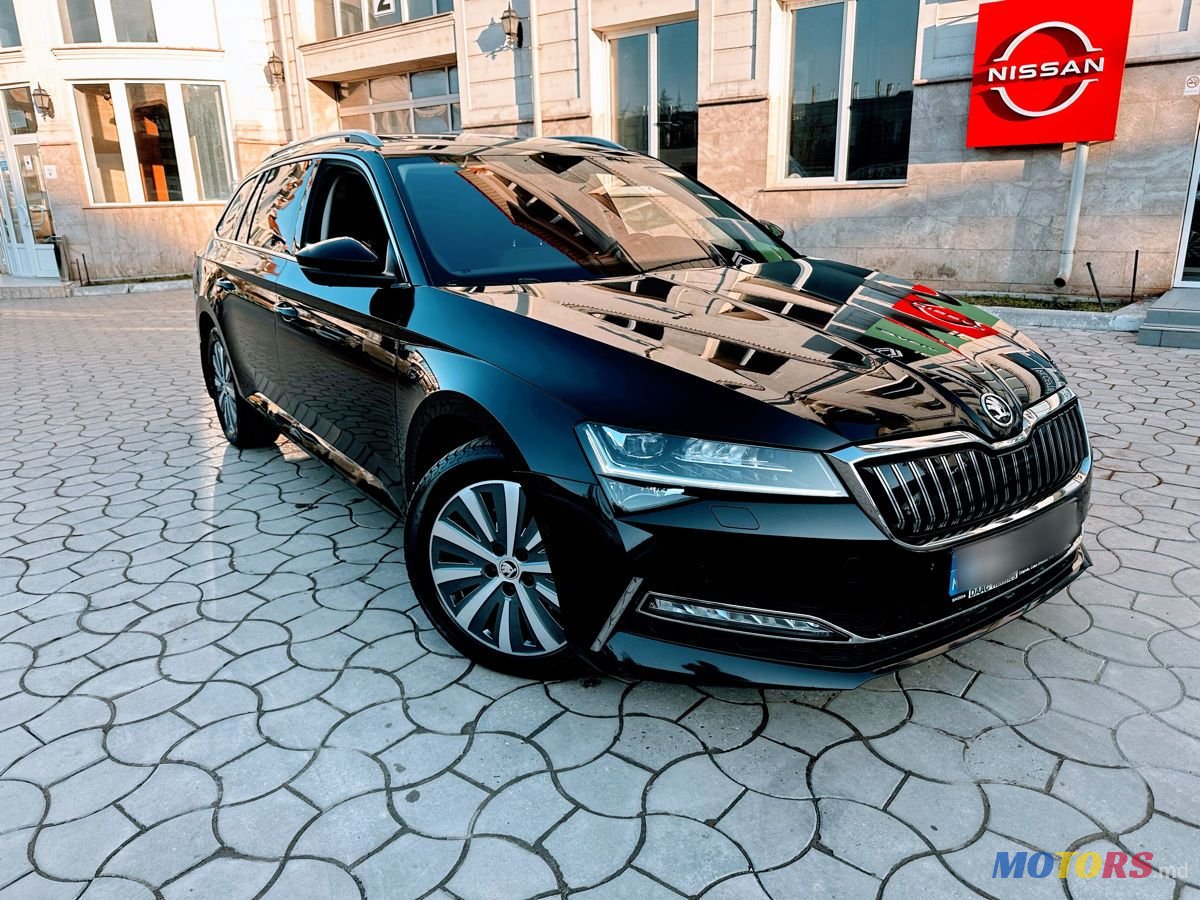2021' Skoda Superb photo #2