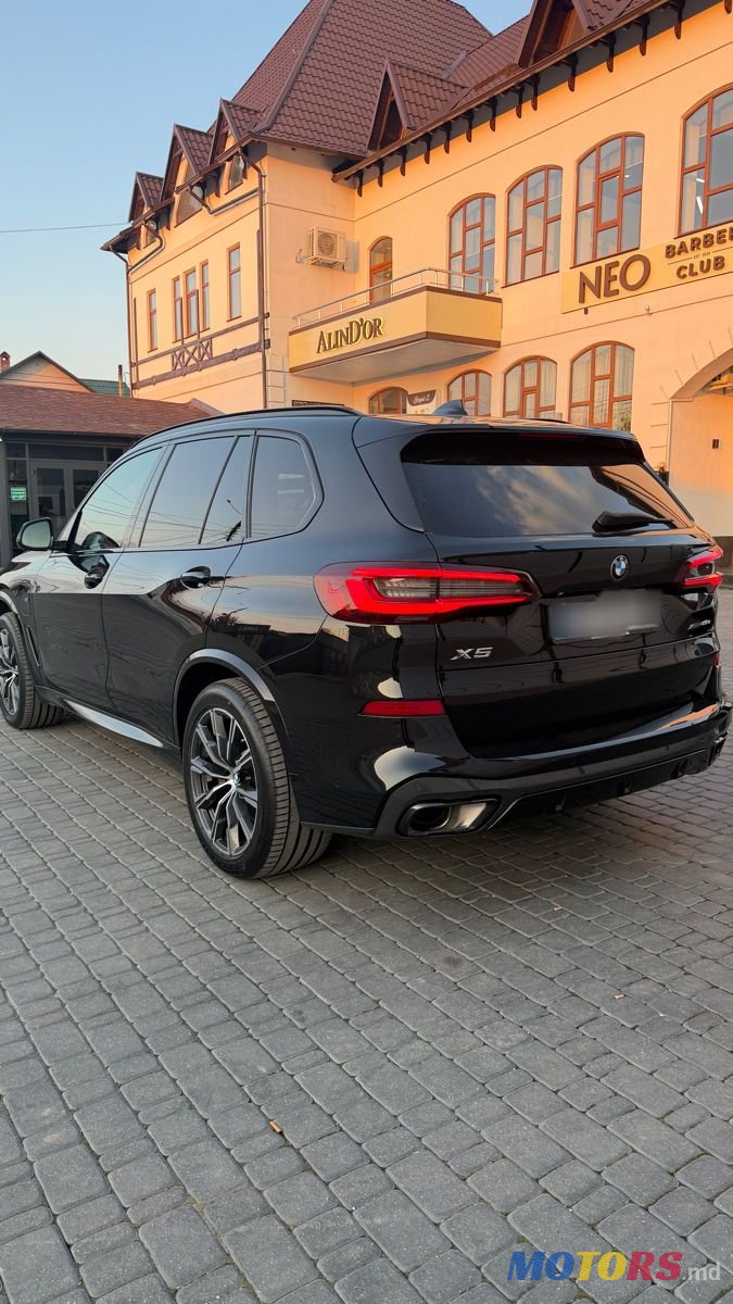 2020' BMW X5 photo #2