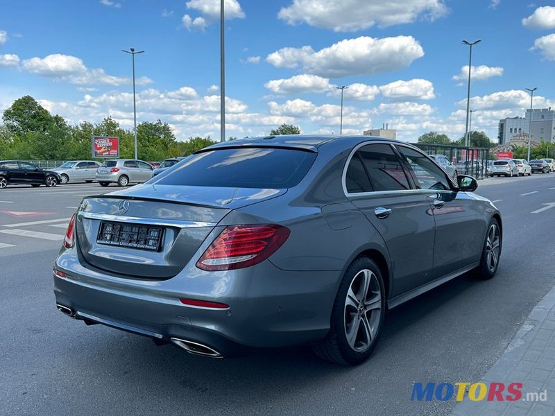 2017' Mercedes-Benz E-Class photo #5