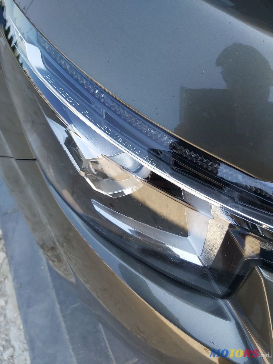 2017' Peugeot 5008 photo #5