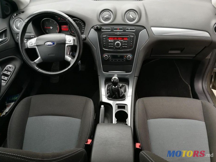 2011' Ford Mondeo photo #6