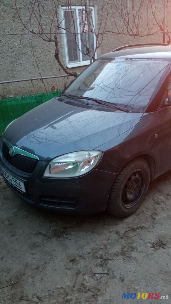 2008' Skoda Fabia photo #1