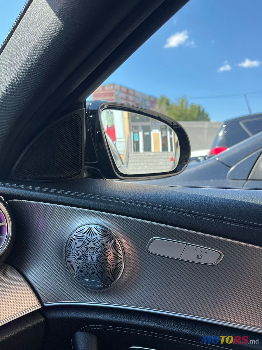 2016' Mercedes-Benz E Класс photo #5