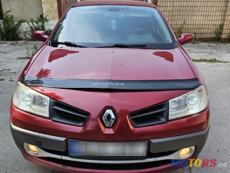 2008' Renault Megane photo #6