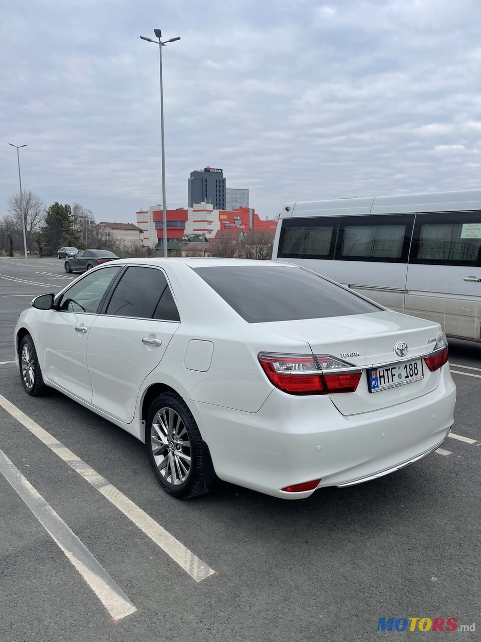 2017' Toyota Camry photo #3