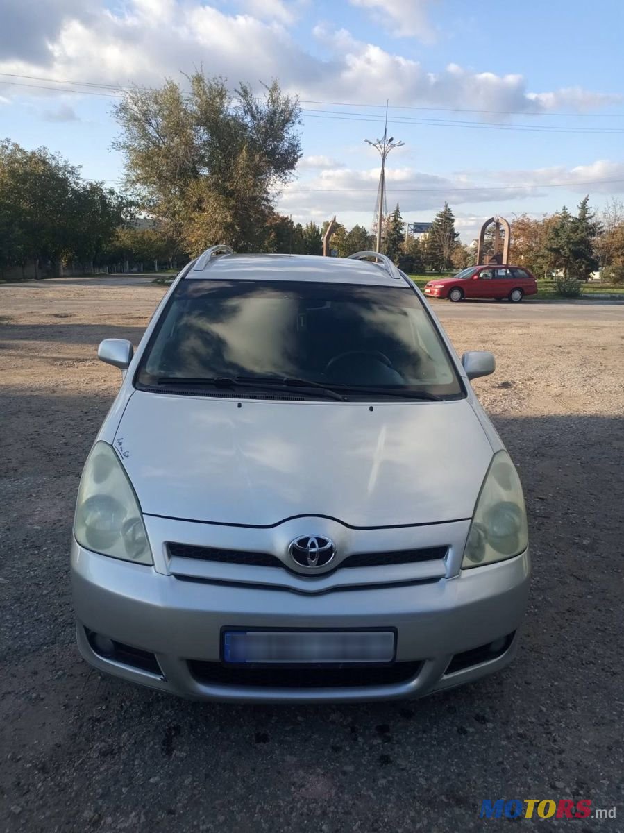 2005' Toyota Verso photo #6