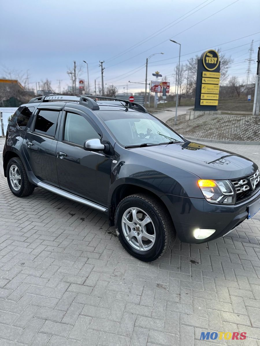 2013' Dacia Duster photo #2