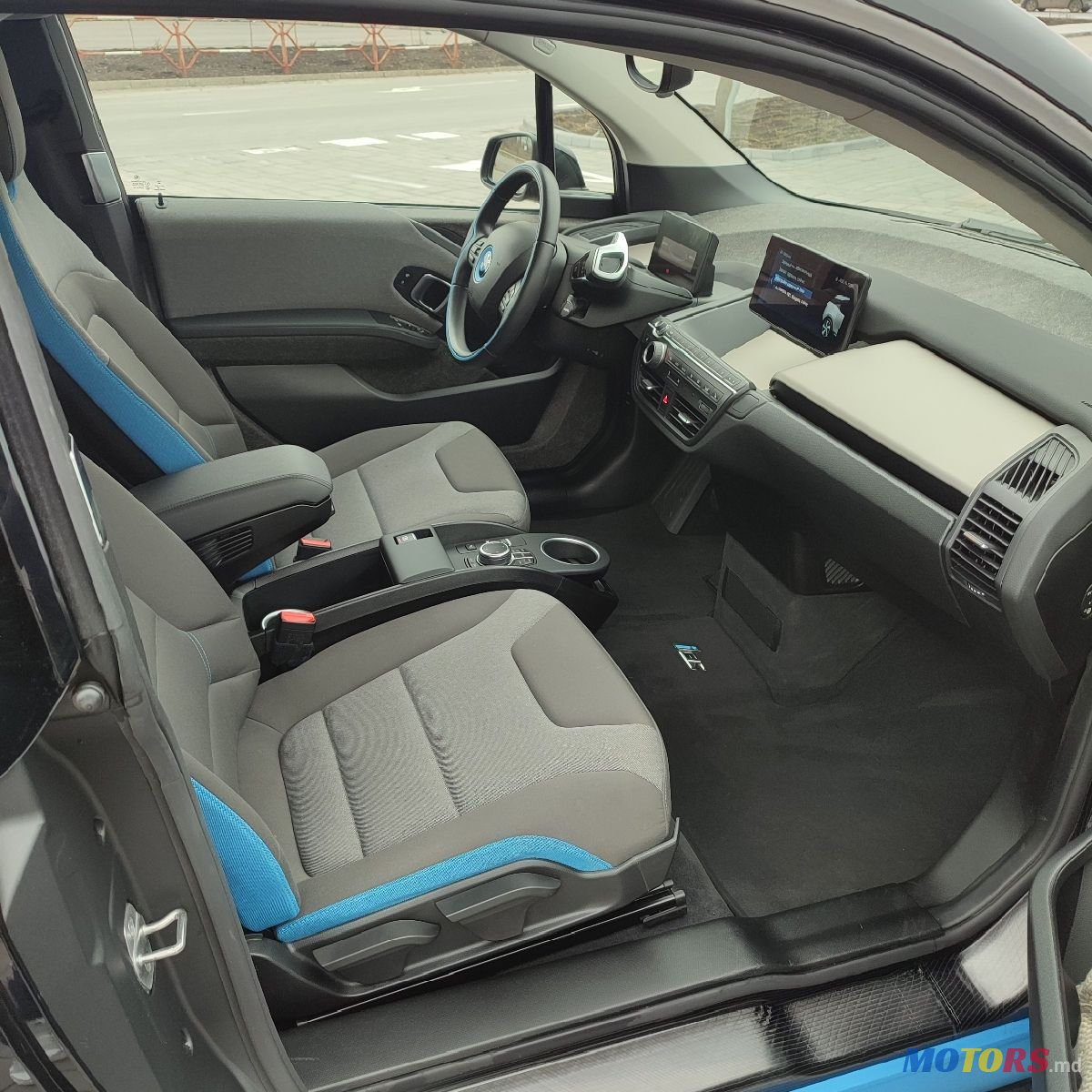 2022' BMW i3 photo #6